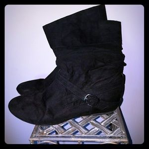 Black slip-on boots